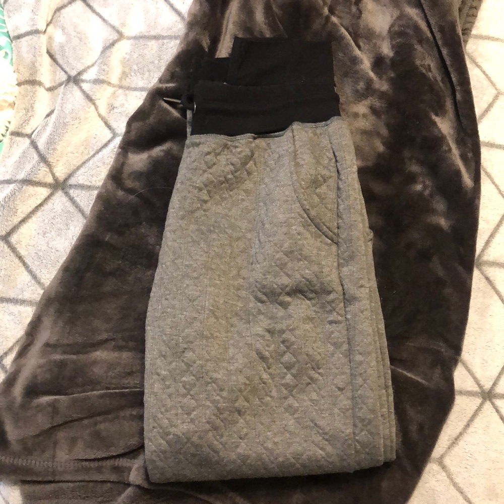 Medium women’s grey joggers